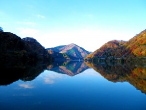 Lakefront view of the mountains